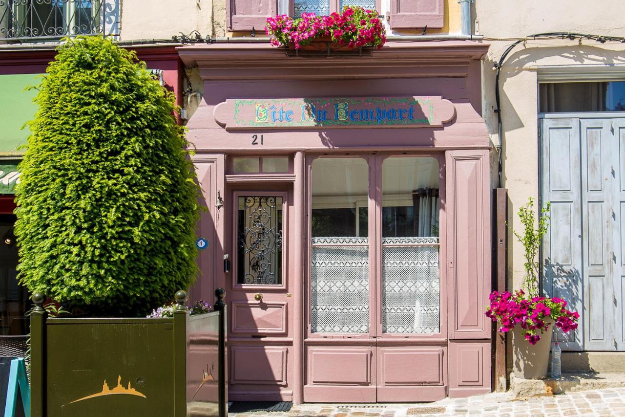 Gîte du rempart avec Balnéo, Garage, 2 SDB 2WC vue sur les monuments Le Puy-en-Velay Extérieur photo